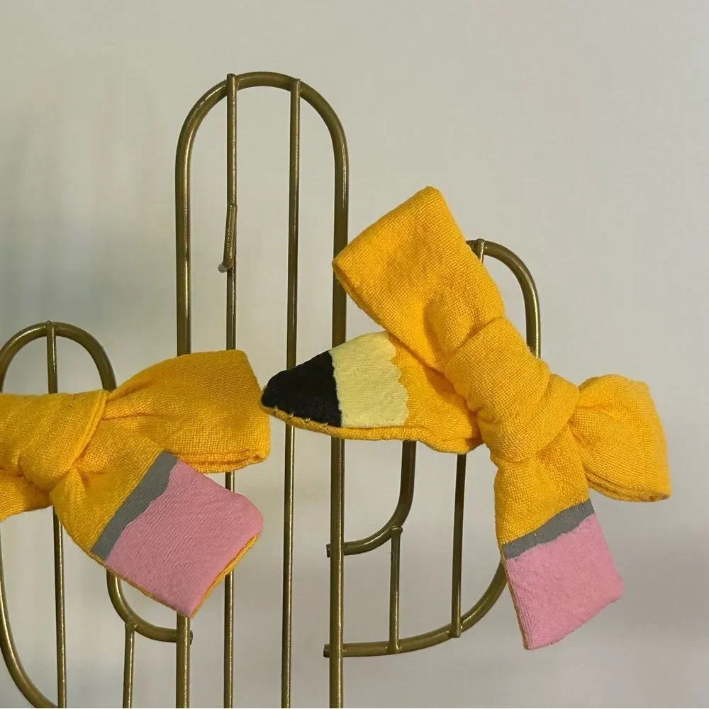 Hair clips ​